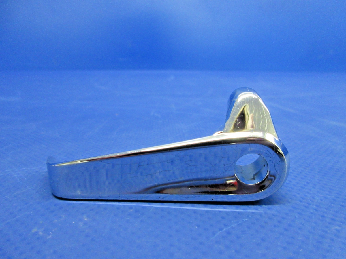 Cessna LH Window Latch Handle P/N S1483-2 NOS (0826-912)5