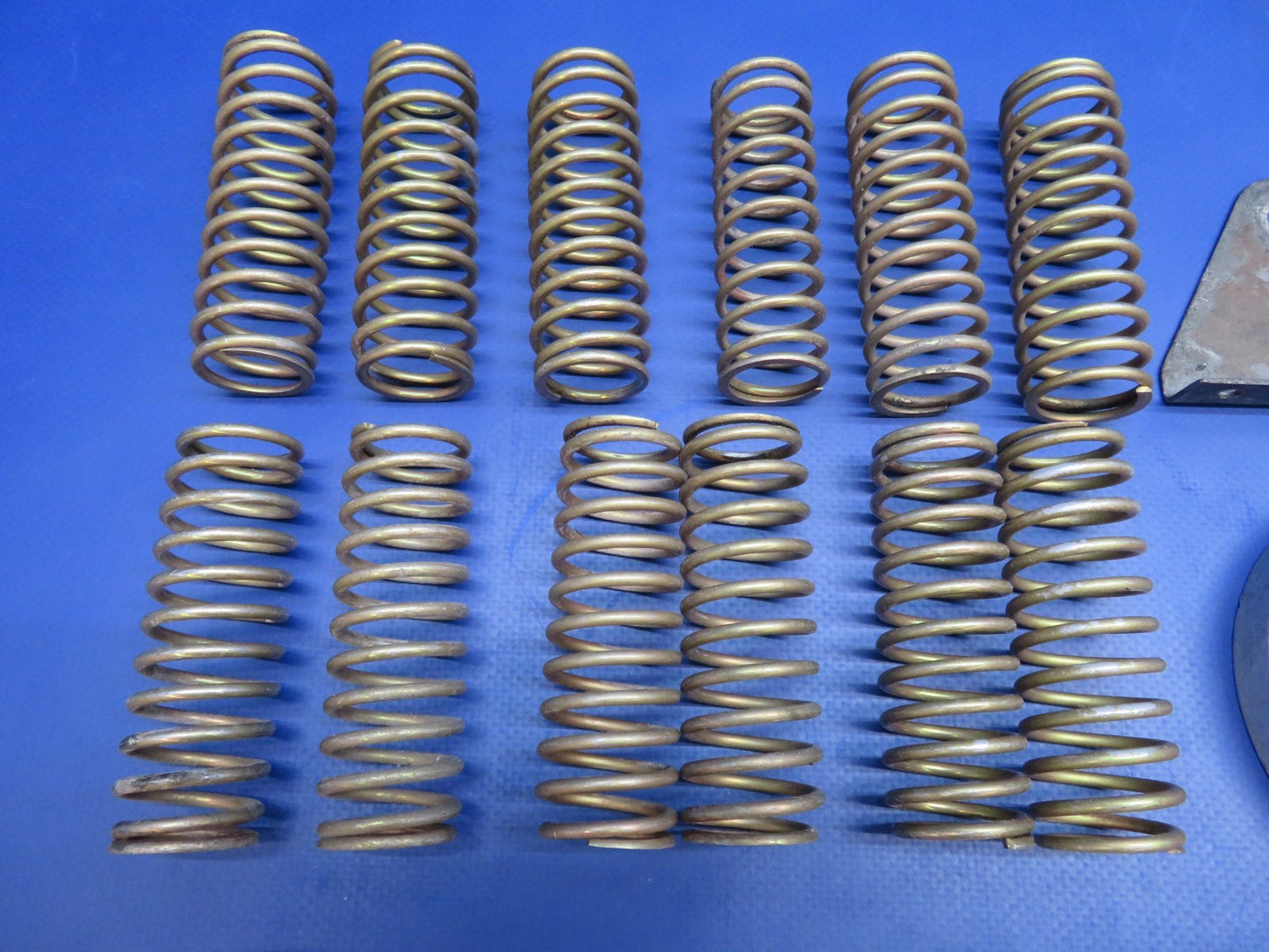 Continental IO-470-U Engine Hardware LOT (0326-1811)6