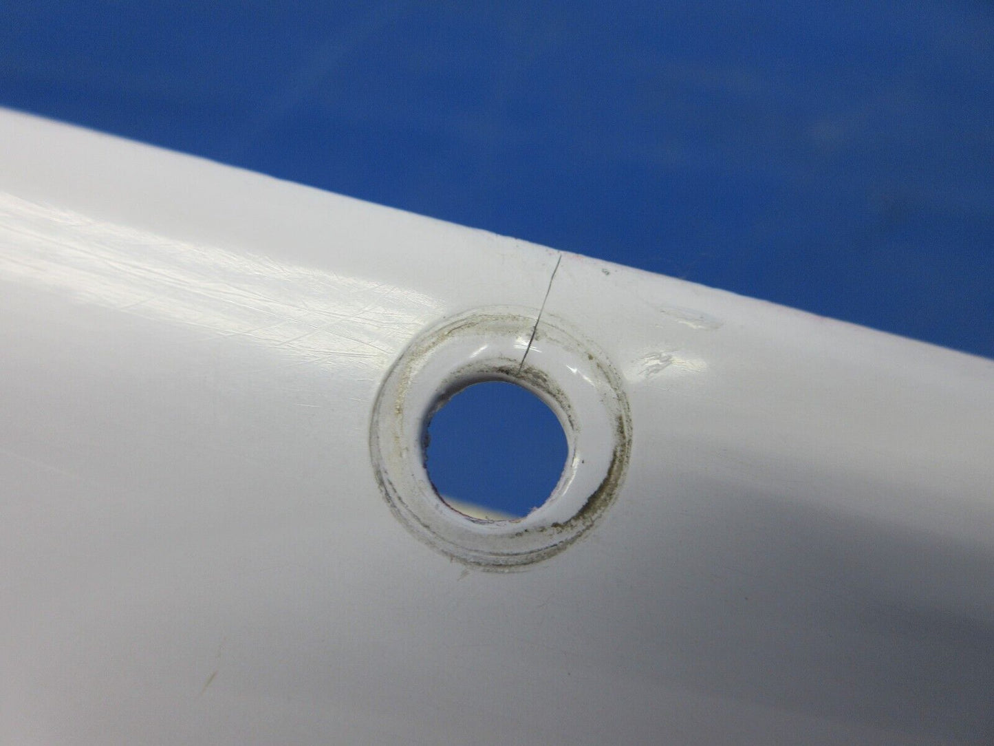 =Piper PA-28-140 Cherokee LH Wing Tip P/N 62090-00 (1024-2169)