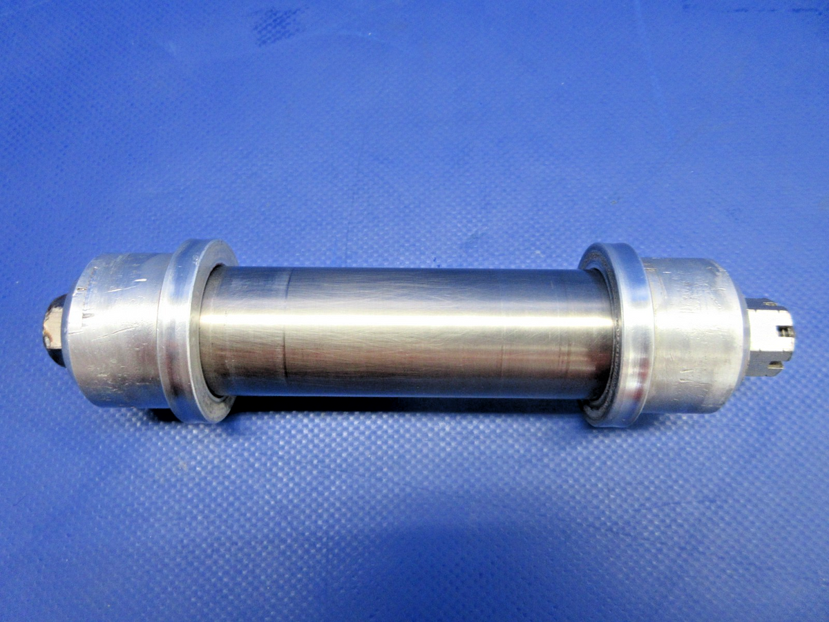 Diamond DA-40 Nose Gear Axle P/N D41-3223-00-32 (0726-841)11