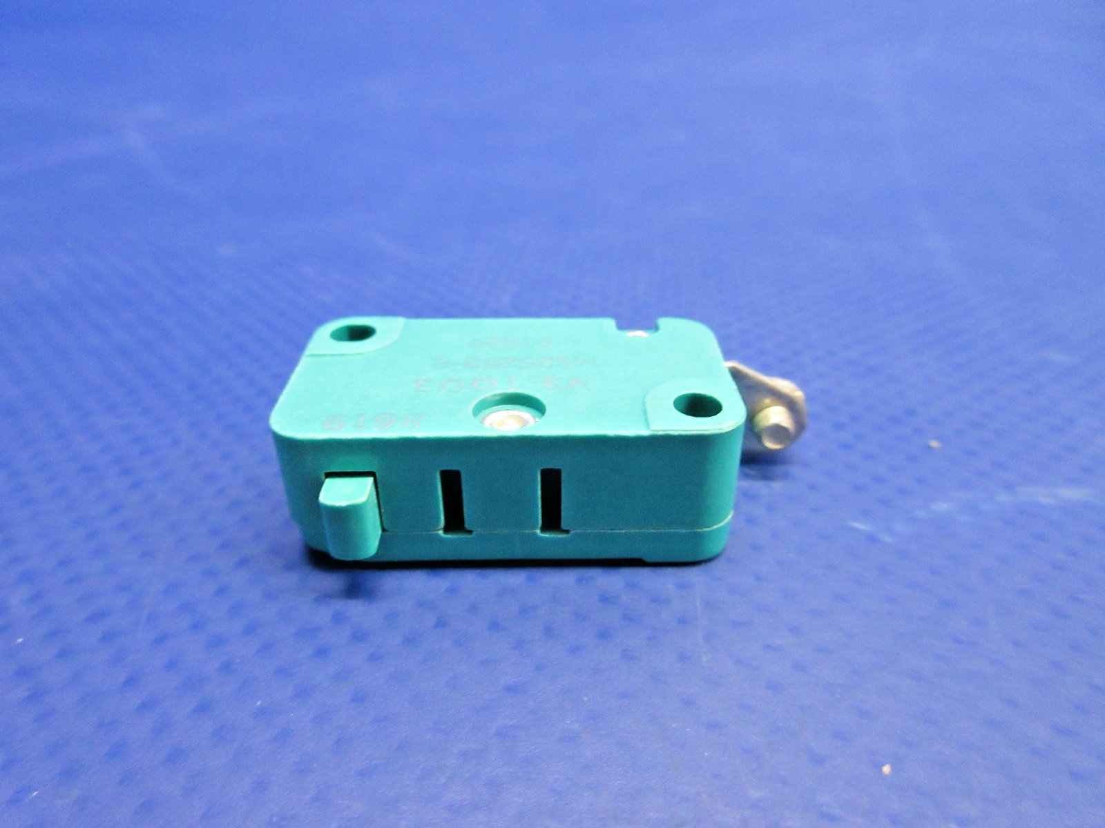 General Aviation Inc Microswitch P/N V3-1003 NOS (0826-730)10