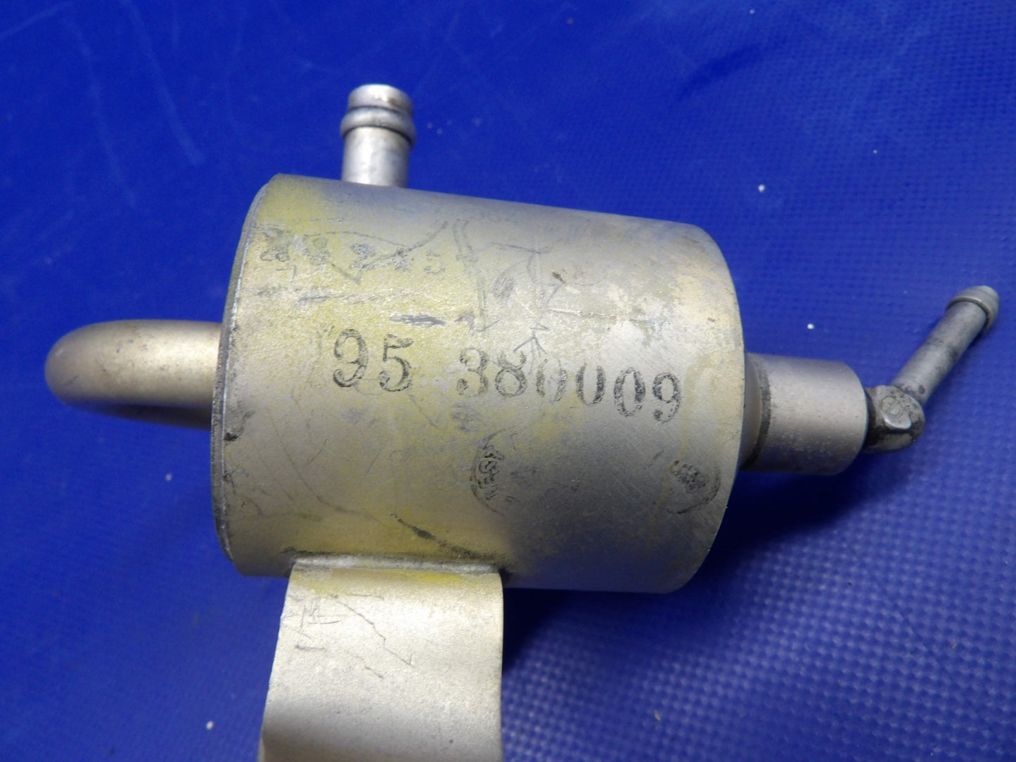 Beech 95 / D95A Travel Air Oil Air Separator P/N 95-380009 (0326-410)6