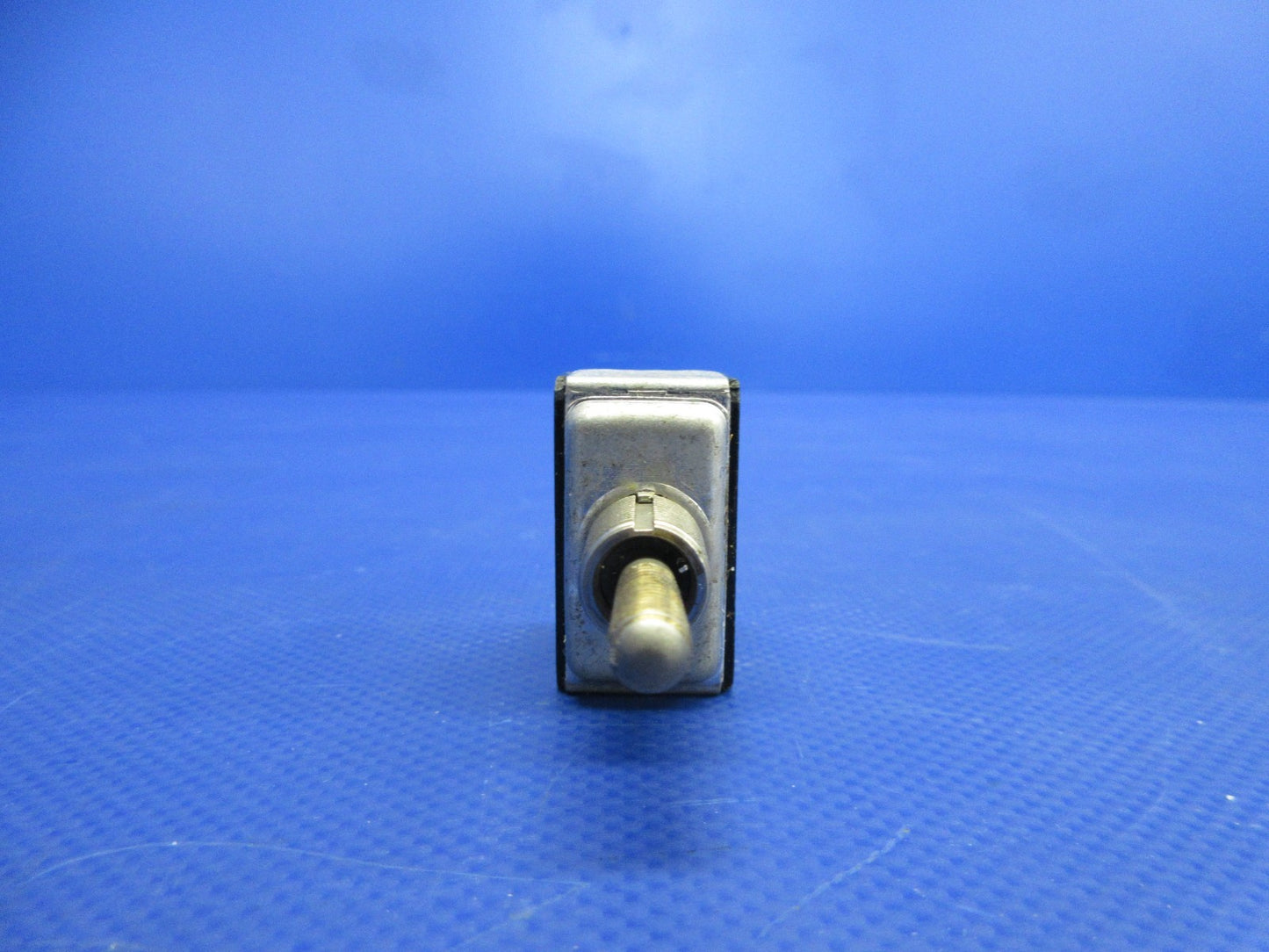 Cessna Flap Switch P/N S1661-2 NOS (0426-718)8