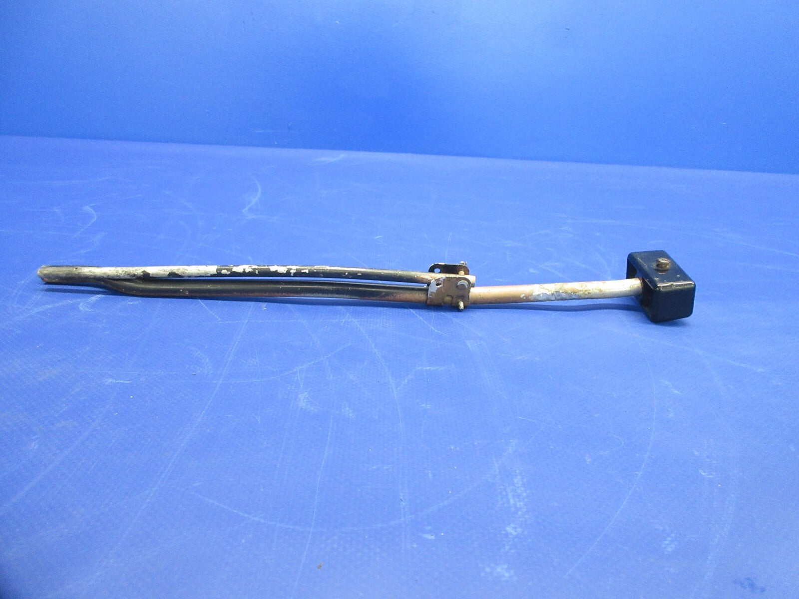Early Cessna 210 Seat Adjustment Pin & Latch Handle P/N 0711048-1 (1224-896)7