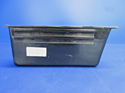 Cirrus SR22 Glovebox P/N 12219-002 (0926-798)6