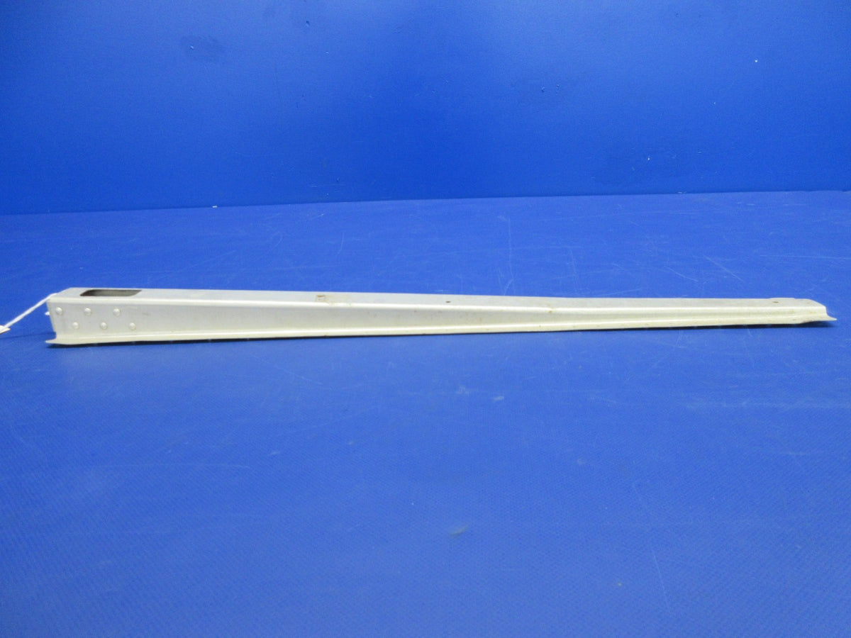 Cessna 182 RH LWR Engine Mount Stringer P/N 0713615-2 NOS (0526-904)4