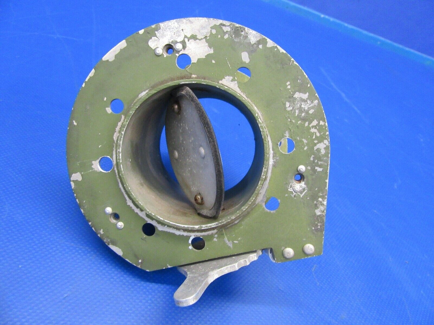 Piper Cherokee 6 Vent Assy Air w/ Retaining Ring RH AFT Tan 68556-00 (0819-64)