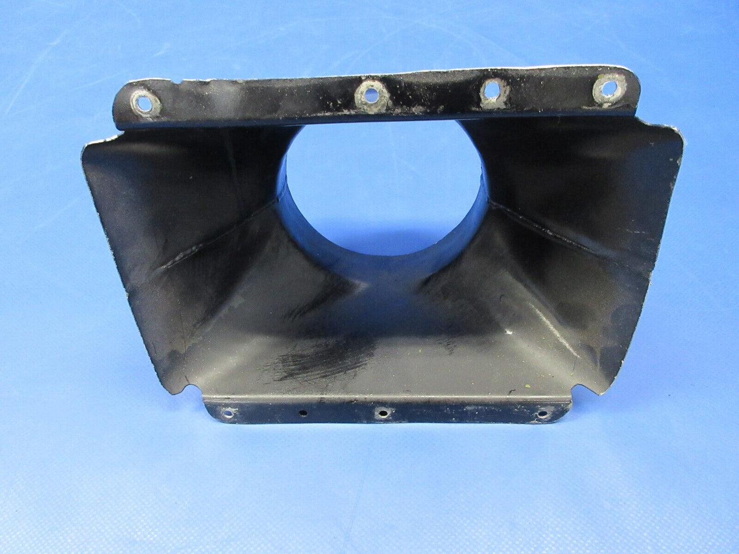 Piper Navajo Lycoming IO-540 Oil Cooler Duct Assy P/N 52779-00 (0824-2083)