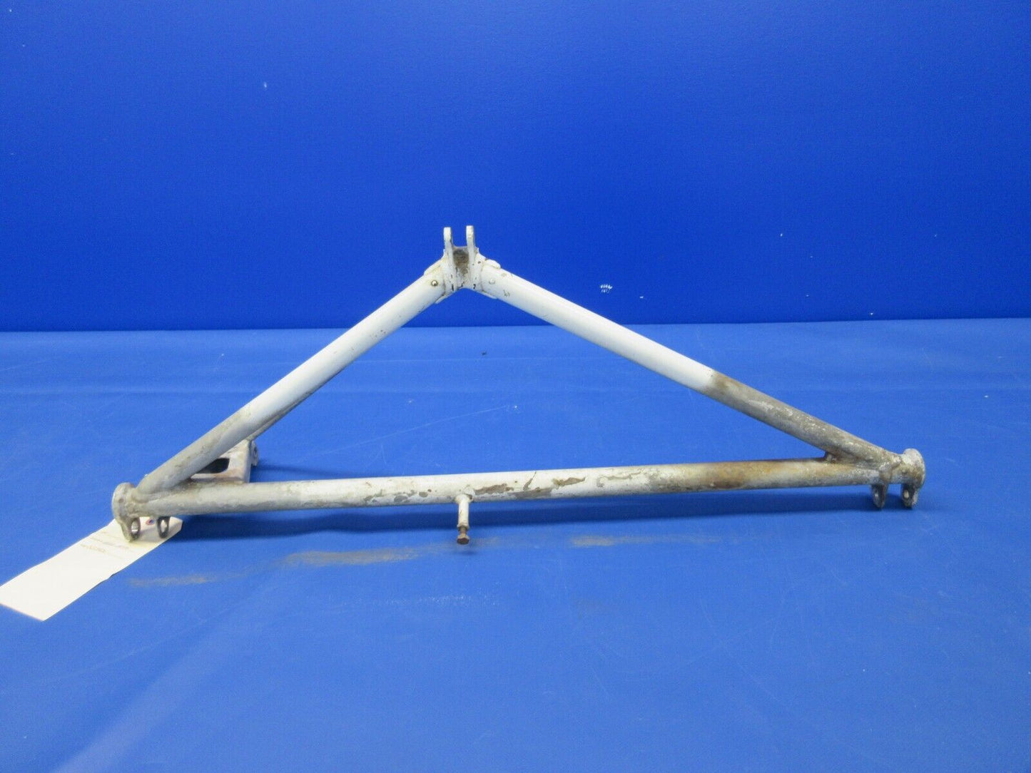 Beech 95 / D95A Travel Air Main Landing Gear Brace LH 35-815155-610 (0524-2017)