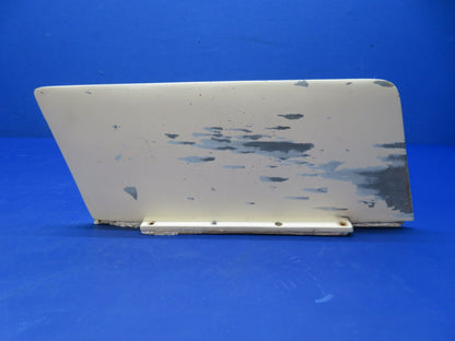 Cessna 421 Communication Components Antenna P/N VT10-02 (0326-243)0