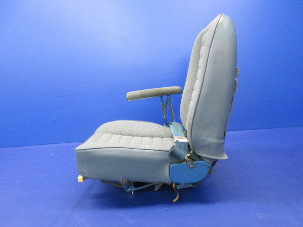 Cessna 310 / 310Q LH Center Seat P/N 0812822-13 (1124-1431)