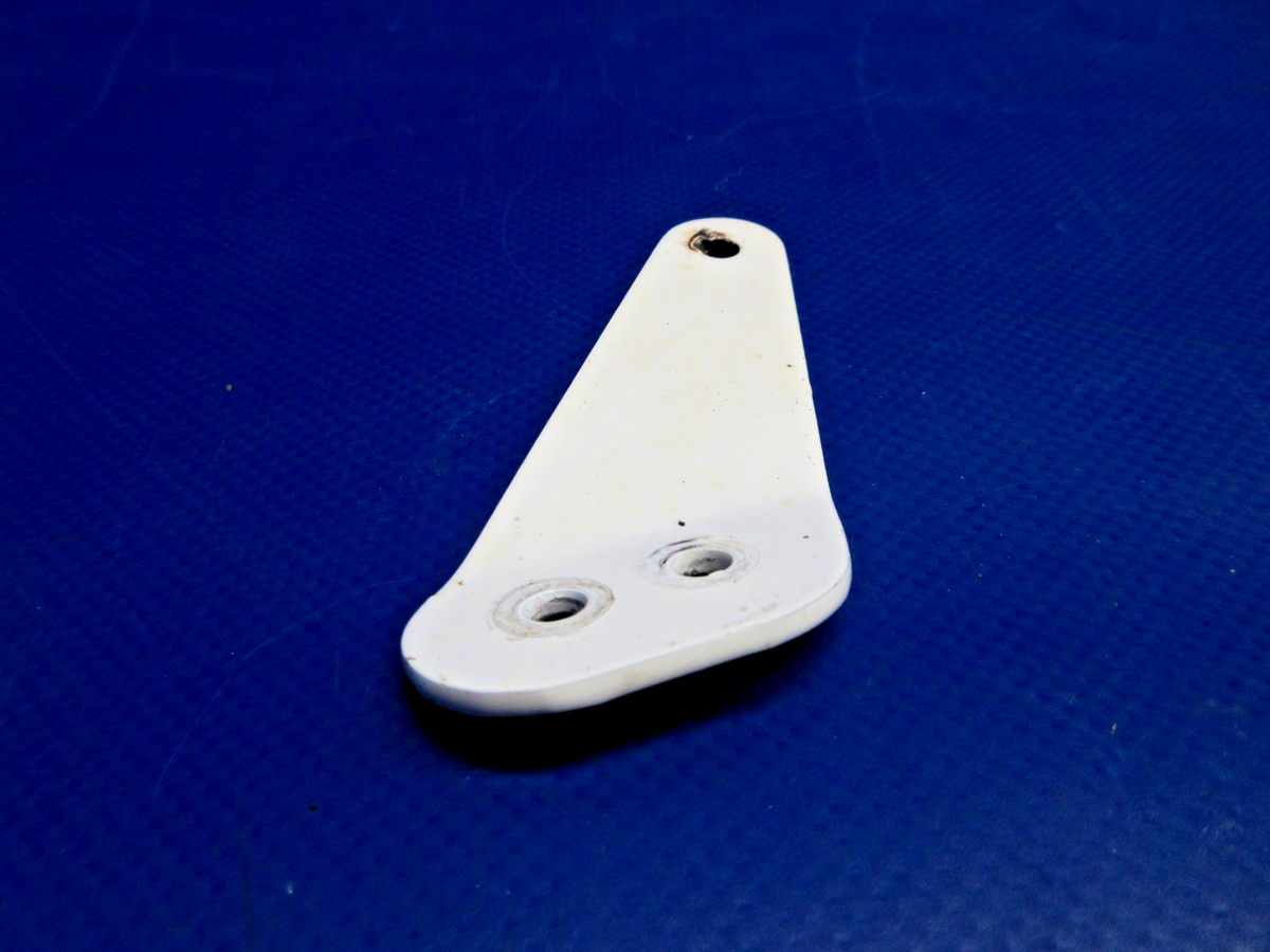 Cirrus SR22 Exhaust Brackets LH & RH P/N 20155-007, 20155-006 (0926-865)10
