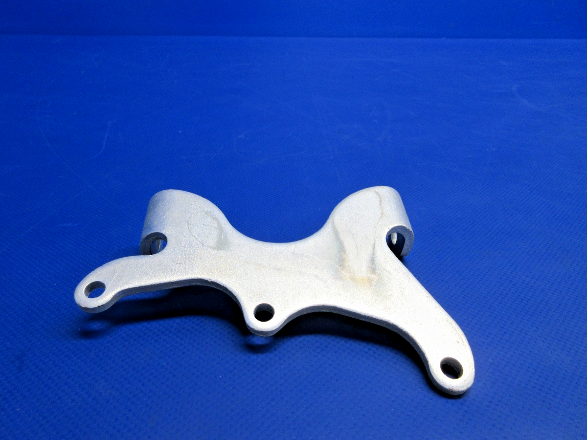 Lycoming Generator Bracket P/N 69113 NOS (0926-746)3