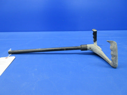 Cessna 150 Control Wheel / Yoke P/N 0513240-16 (0424-1065)