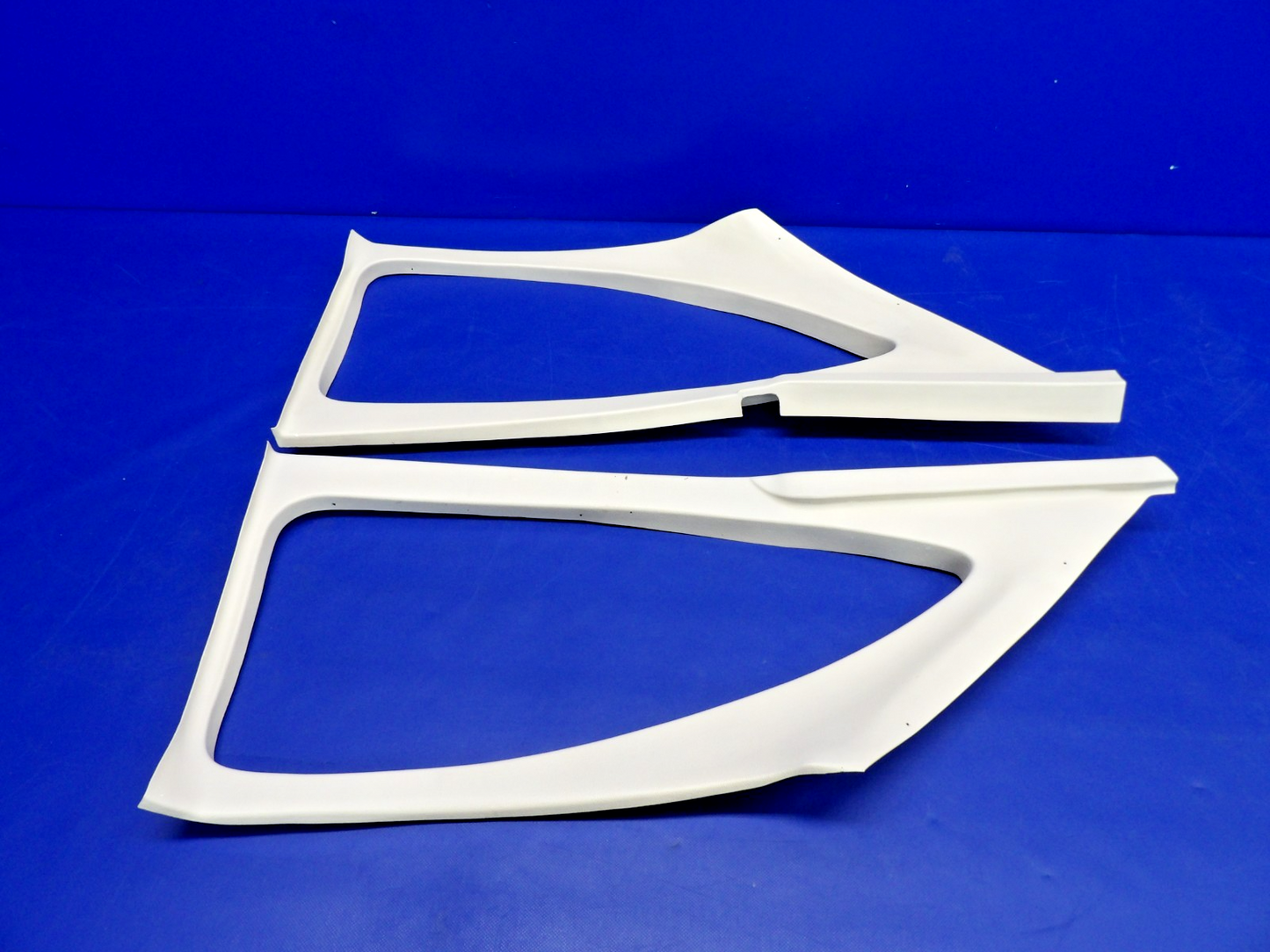 Cessna 172 / 172G RH + LH Rear Window Mouldings P/N 0500210-40 & -41 (0326-2029)8