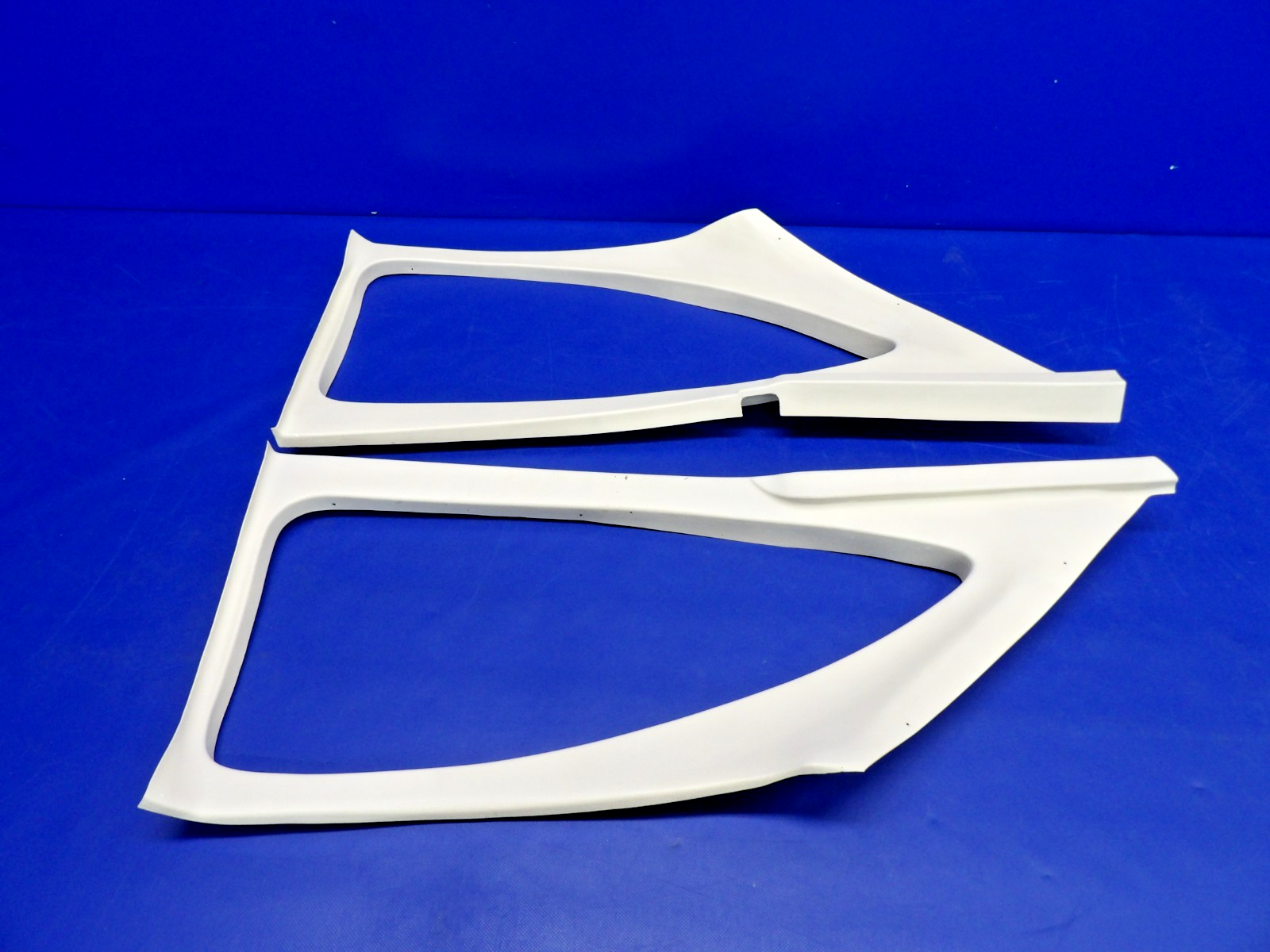 Cessna 172 / 172G RH + LH Rear Window Mouldings P/N 0500210-40 & -41 (0326-2029)8