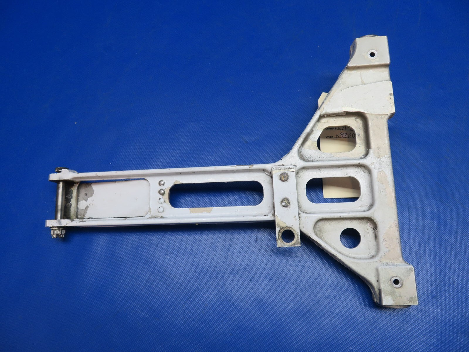 Piper Aerostar 602P RH Upper Side Brace Assy Main Gear P/N 400094-02 (0123-774)1