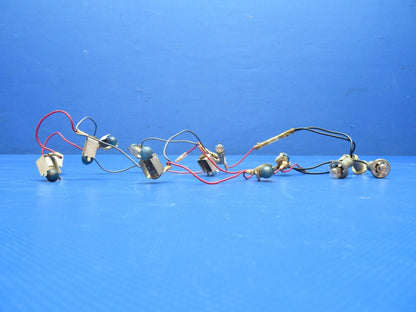 Piper PA-28R-200 Instrument Lamp Holder Assy P/N 565-516 LOT OF 15 (1223-1095)