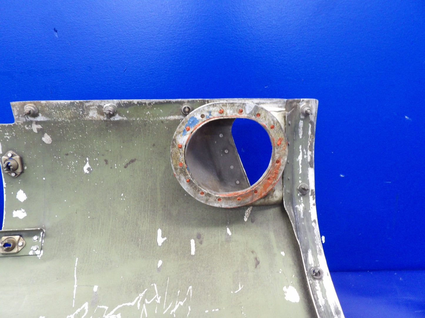 Cessna 421 Upper Right Hand Engine Cowl P/N 5121002-202 (0726-1244)12