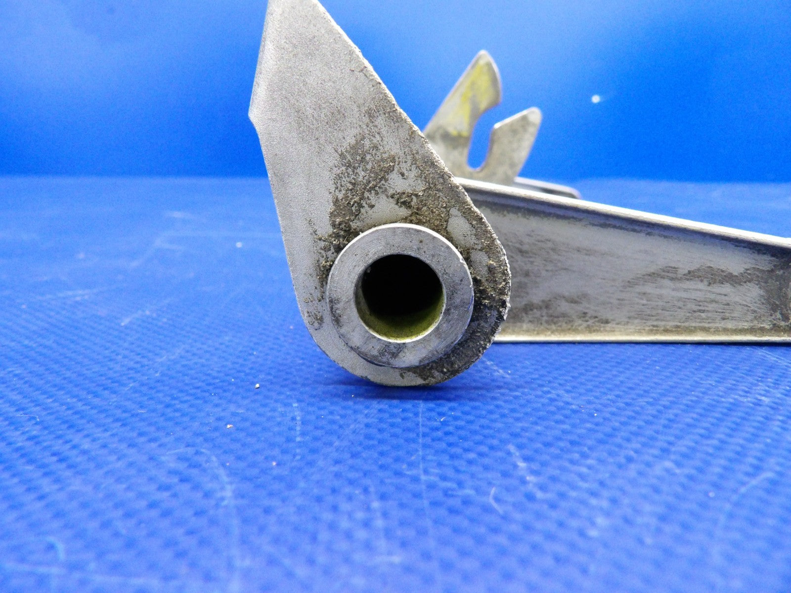 Beech 95 / D95A Travel Air Nose Gear Door Actuator P/N 95-820006-1 (0326-404)17