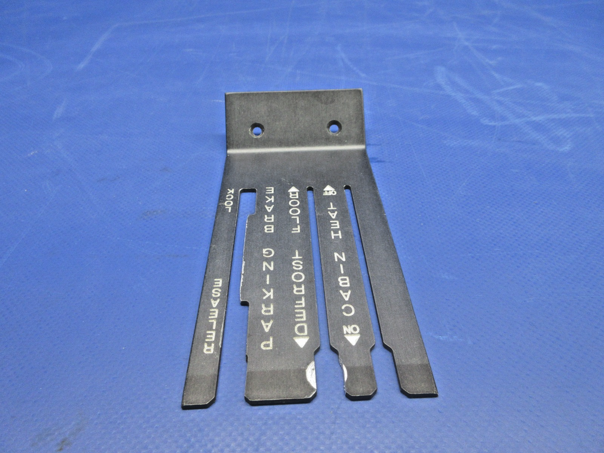 Diamond DA-40 Power & Heat Throttle Panel P/N DA4-1133-10-16 (0726-867)11