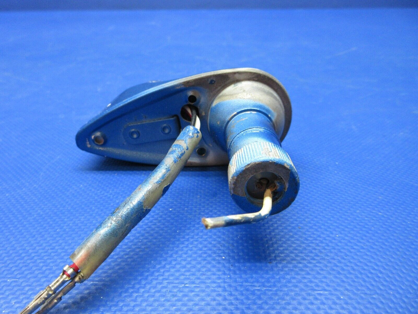 Bellanca 17-30A Viking Whelen Navigation Light RH P/N A427 TESTED (0524-1537)