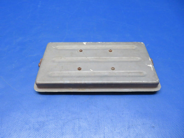 Beech C24R Sierra Battery Box w/ Lid P/N 169-364010-32 (0524-2044)