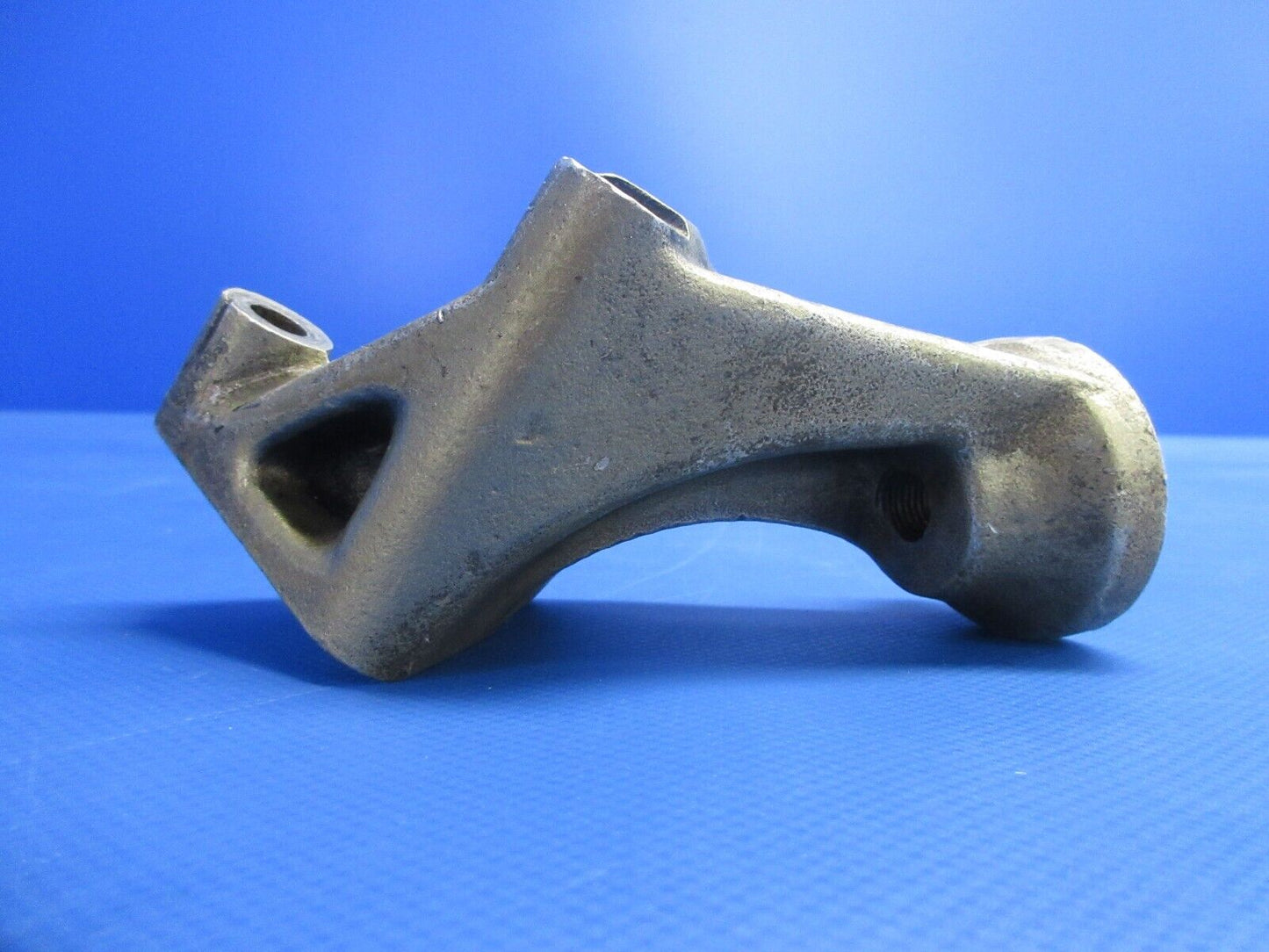 Continental TSIO-520-E9B Engine Mount P/N 631153 (0924-726)