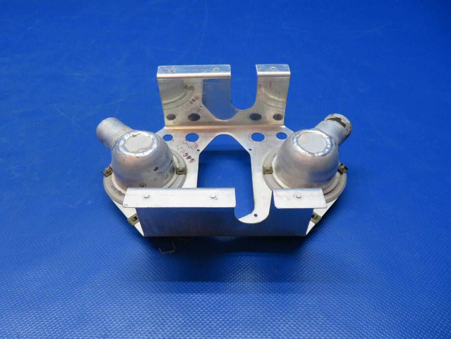 Mooney M20 / M20E Overhead Air Valves w/ Bracket P/N 640026 (0424-184)