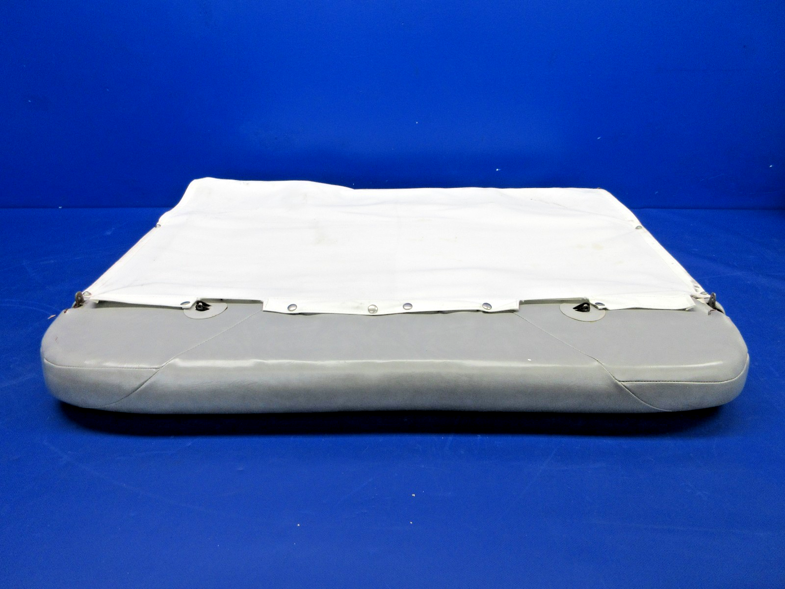 Beech F35 Bonanza Rear Seat Bench & Back P/N 35-534155 (0726-799)12