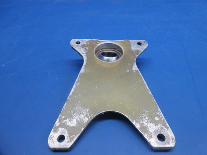 Piper PA-32RT-300T Lance II Main Gear AFT Trunnion Fitting 67042-13 (0924-864)