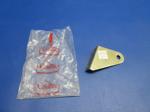 Cessna Support P/N 0851841-1 NEW OLD STOCK (0324-1192)