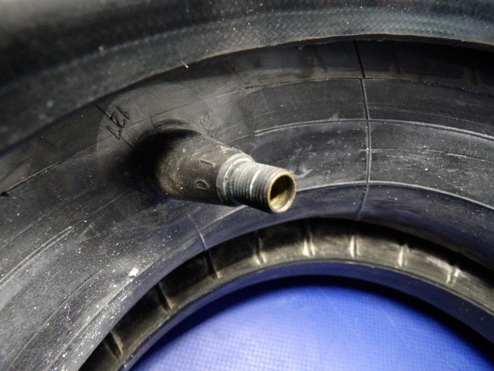 Cessna Michelin Air 6.50-8 8 Ply Tire & Tube P/N 025-338-0 (0326-2010)17