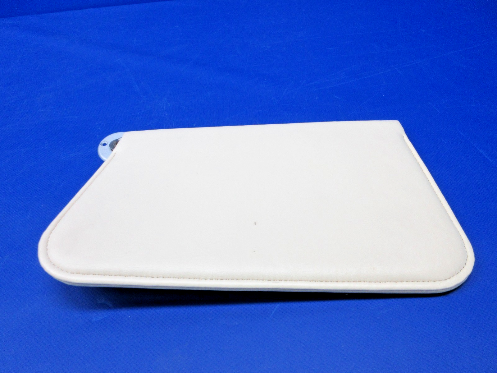 Beech 95 / D95A Travel Air Sun Visor Set P/N 35-534406-71 (0326-844)6