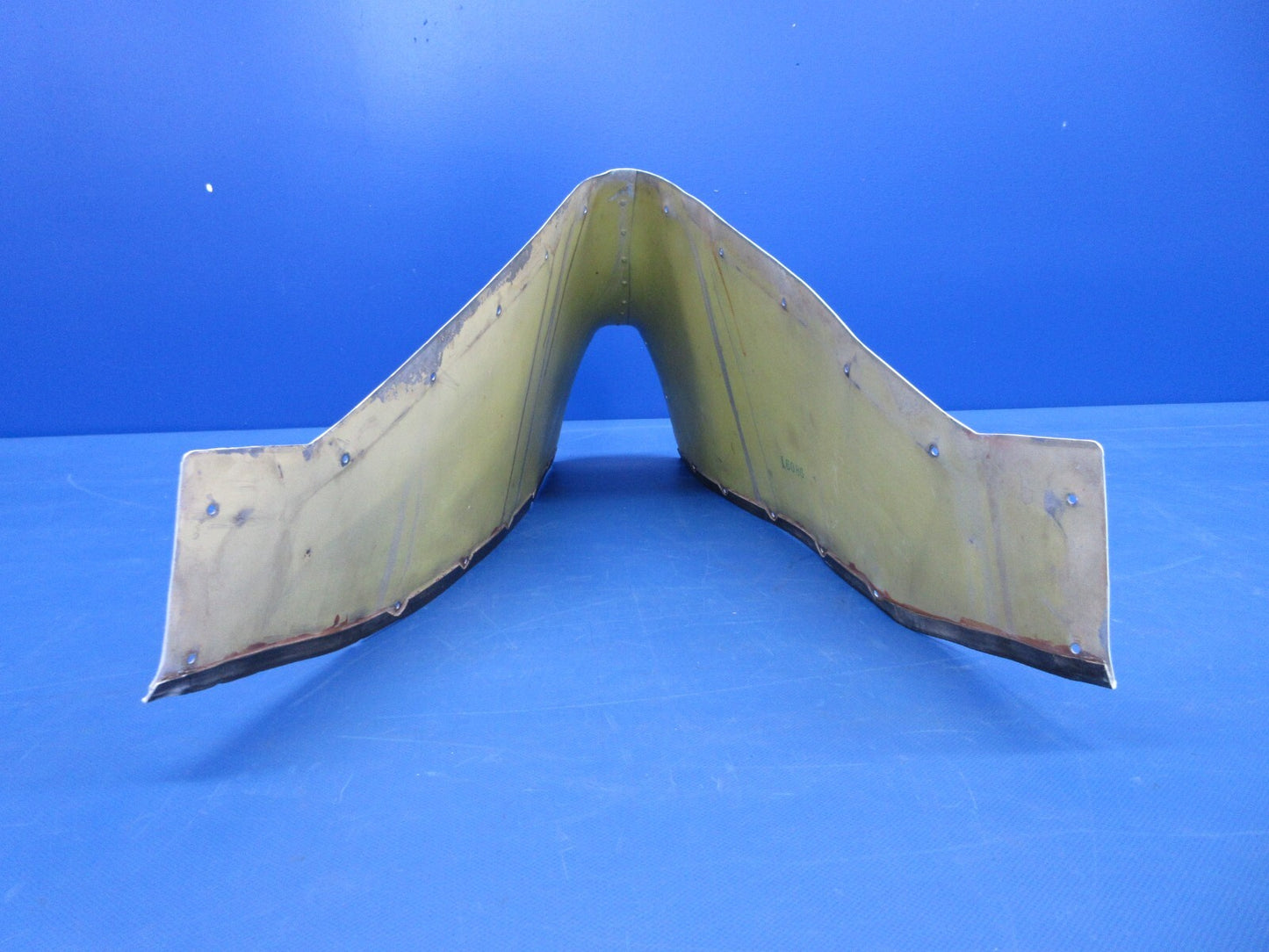 Piper PA-23-250 Aztec Fin Fairing Assy P/N 16086-00 (0524-2099)3