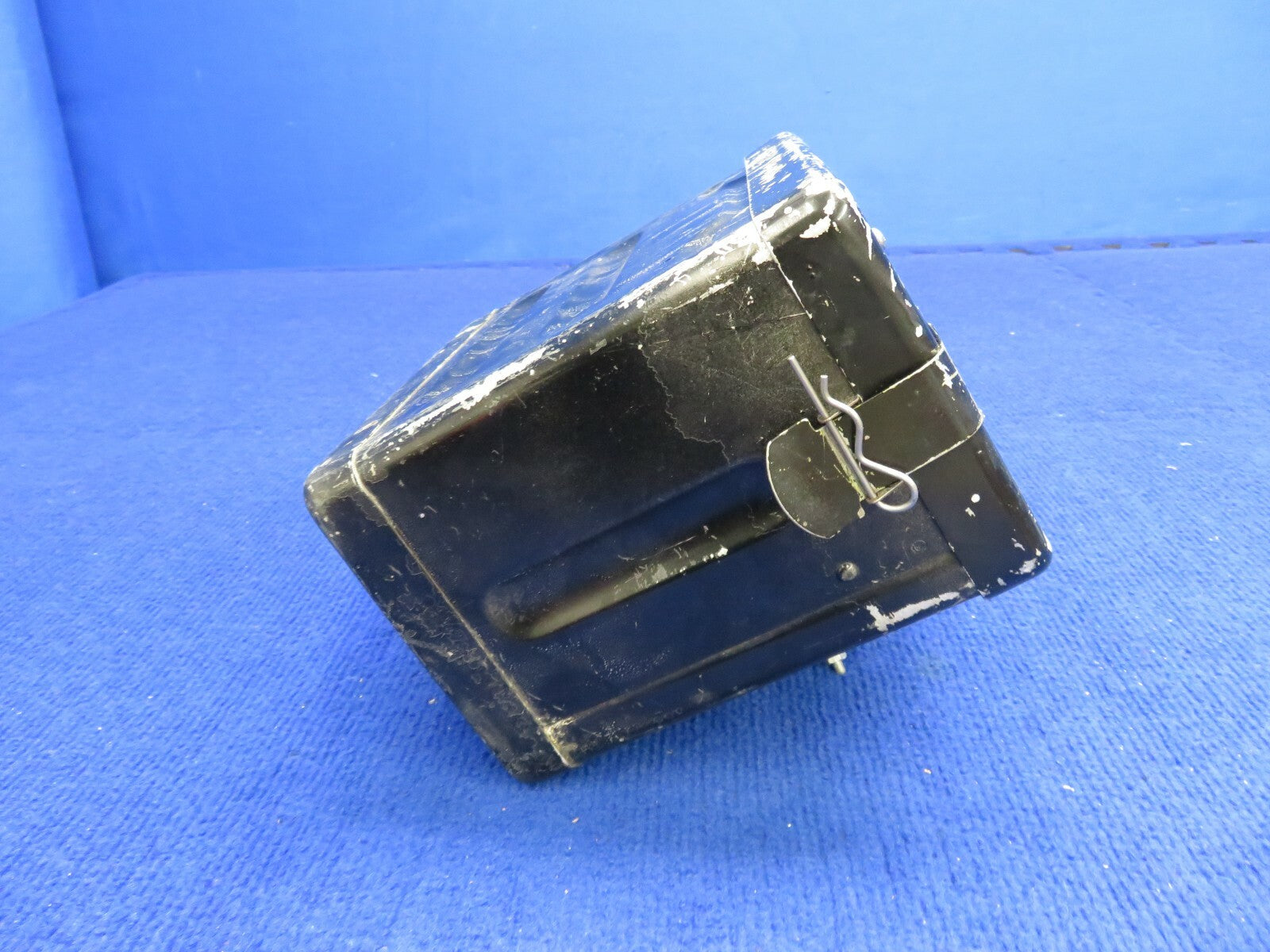 Cessna 150 Battery Box (0322-492)1