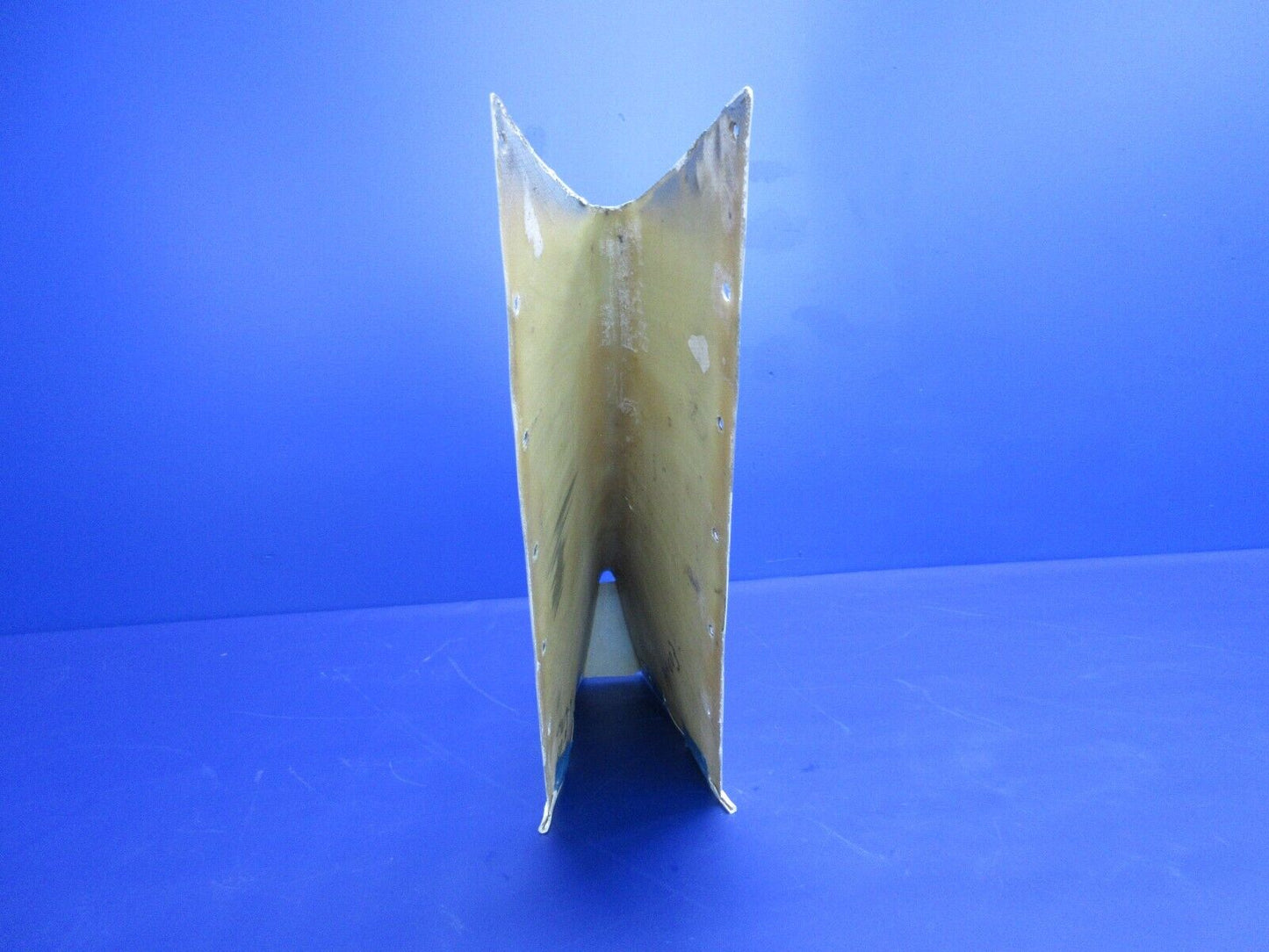 1996 Piper PA-28-181 Archer III Rudder Fin Aft Fairing P/N 99619-07 (1224-2020)