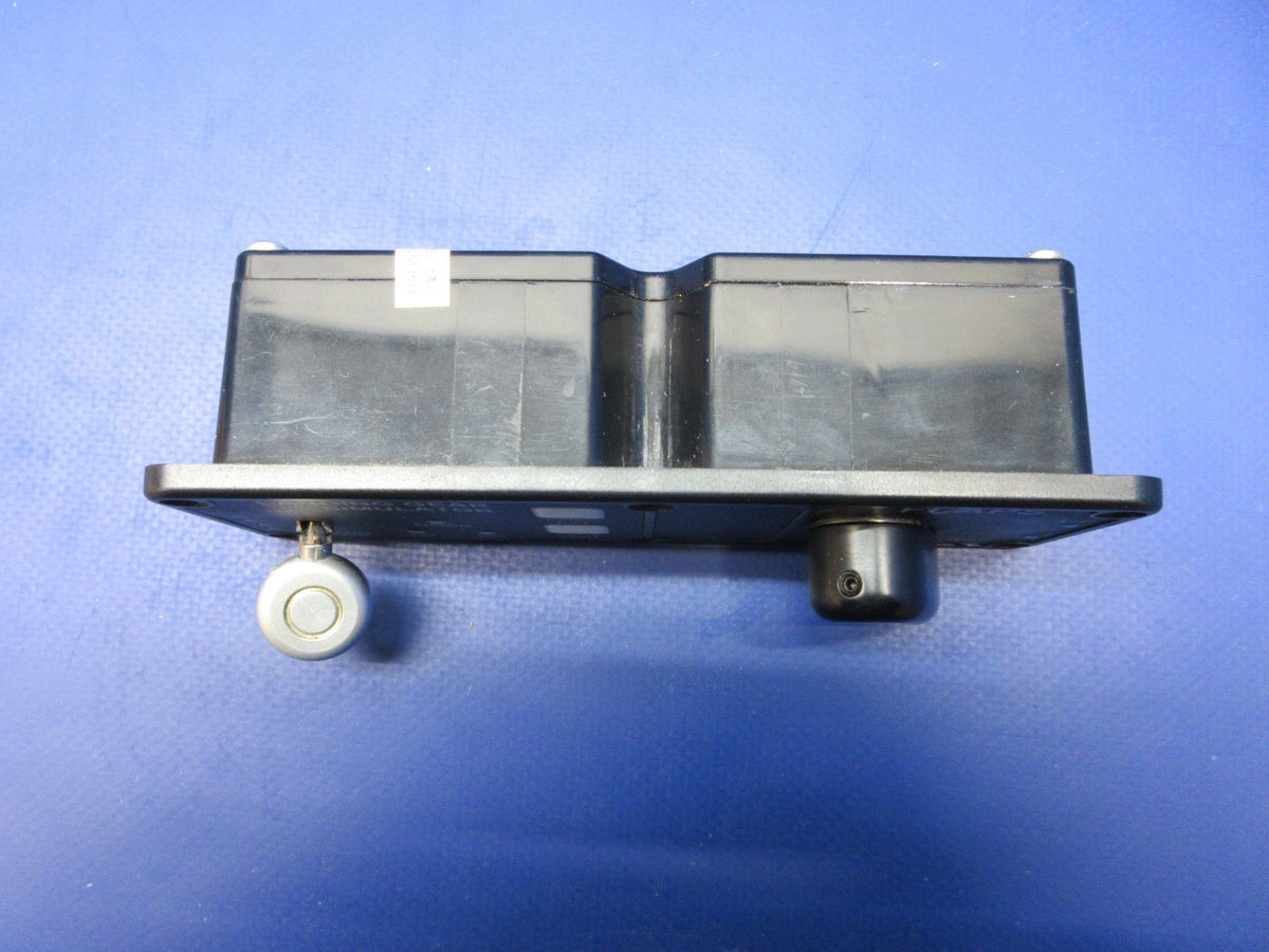 Cirrus Flap Panel Switch w/Landing Gear Simulator 053A0330-1 CORE (0526-921)4
