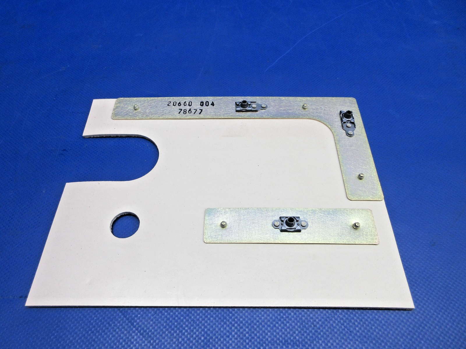 Cirrus SR20 / SR22 Nose Landing Gear FWD Seal P/N 20660-004 NOS (0426-739)2