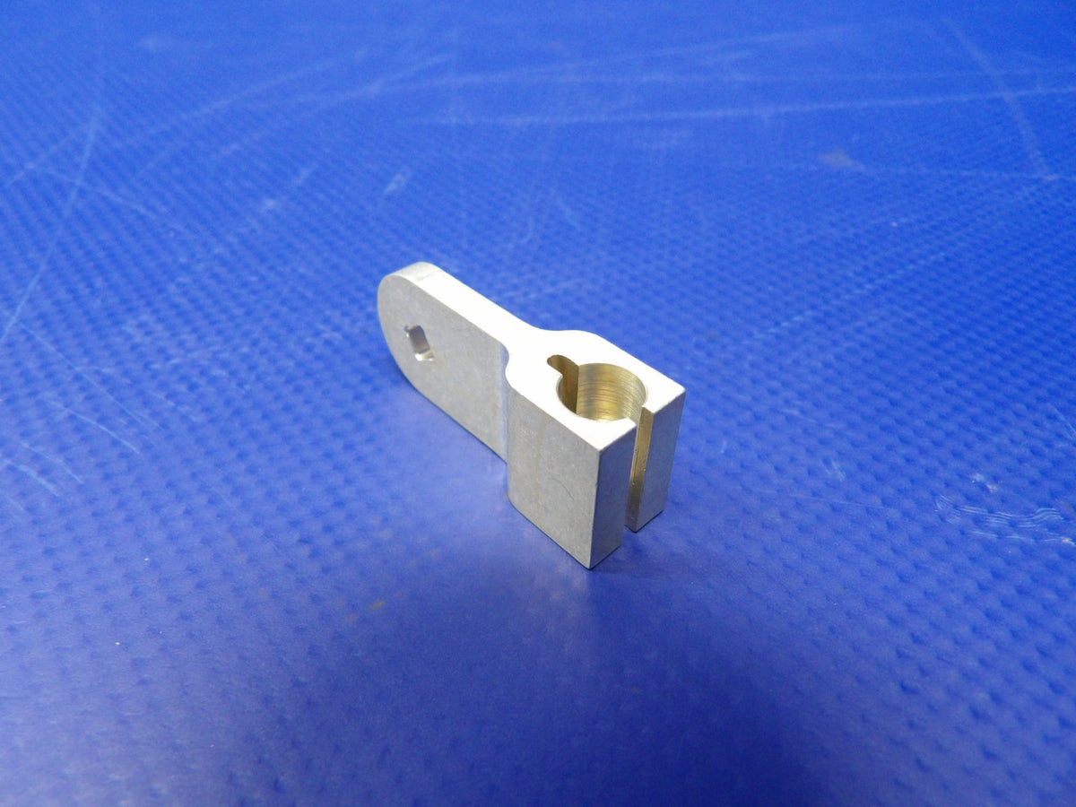 Cirrus Cabin Door Lower Actuator Arm P/N 20296-001 NOS (0426-1401)8