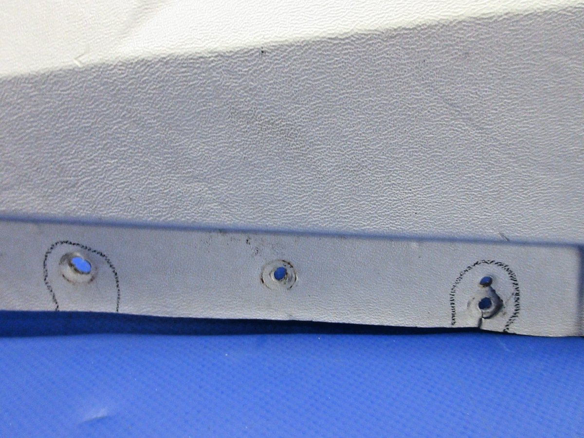 Beech 76 Duchess Control Console Stock Panel P/N 105-420019-41 (0526-829)9