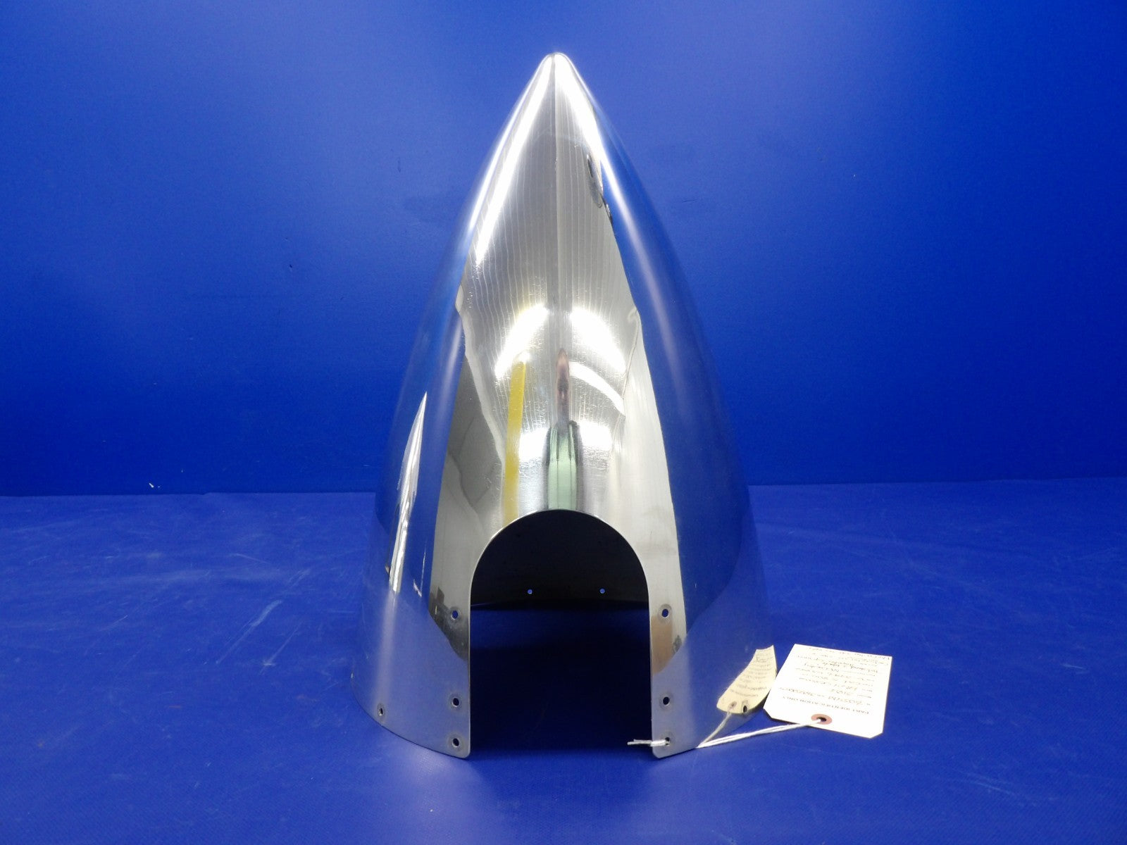Cessna 310 / 310I McCauley 3-Blade Propeller Spinner P/N D-3797 (0326-2008)4