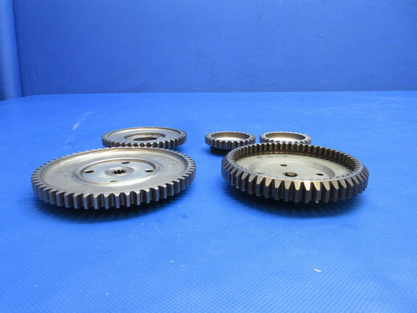 Aircraft Gears MAN CAVE / DECORATION LOT OF 9 (0724-1915)