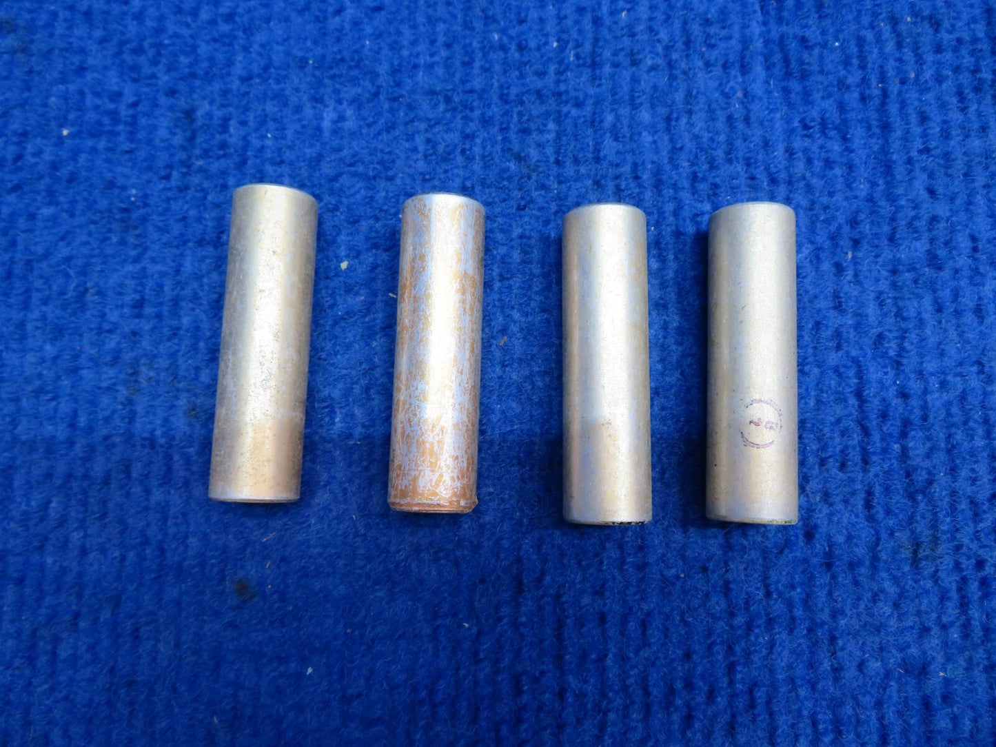 Beech Bushing Main Landing Gear P/N 35-815250 LOT OF 4 (0722-674)1