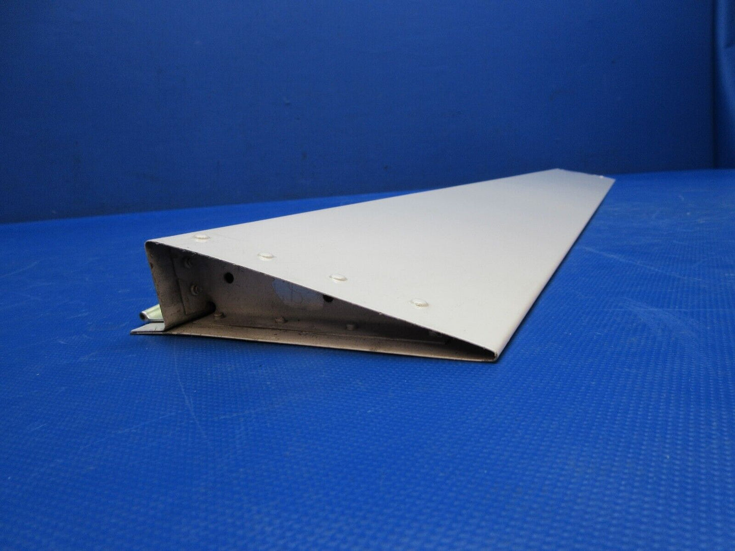 Piper PA-32RT-300T Lance II RH Stabilator Trim Tab P/N 38399-03 (0924-1412)