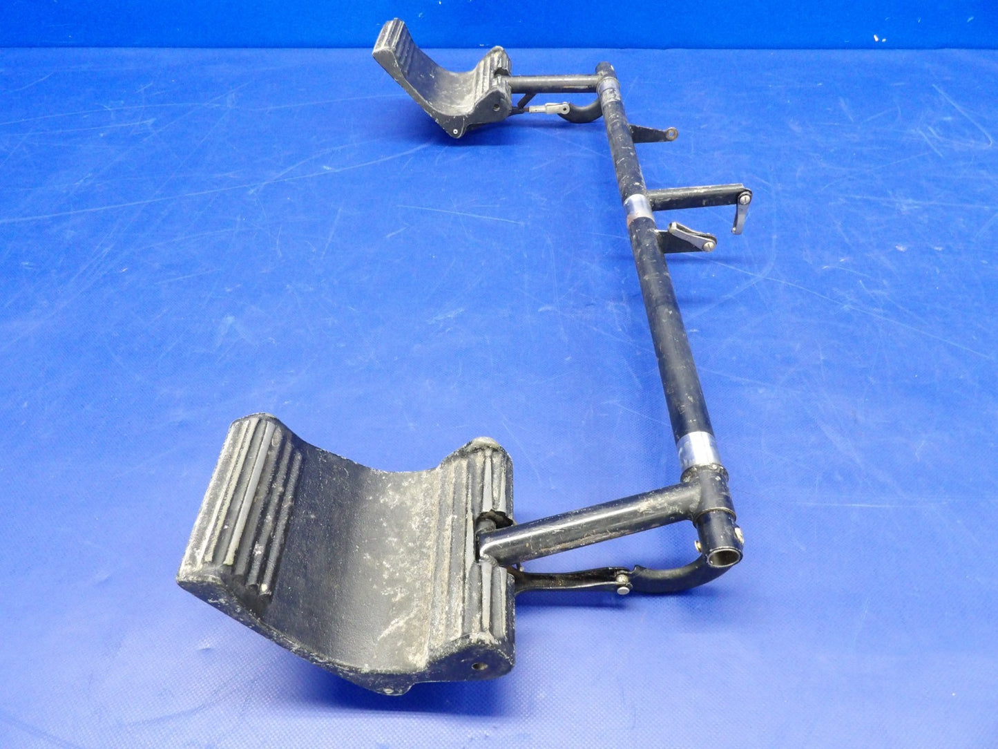 Cessna 421 Rudder Pedals & Torque Tubes P/N 0861706-1 (0726-2087)3