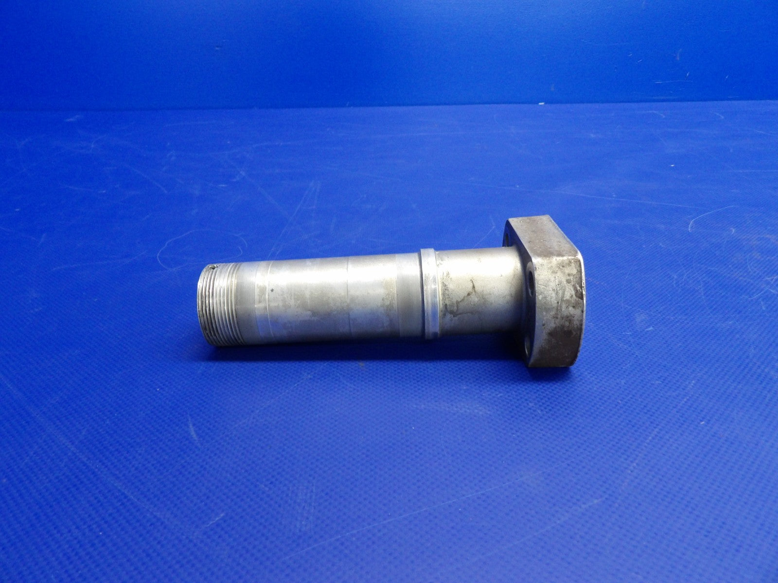 Cessna 172 / 172G Main Landing Gear Axle P/N 0541124 LOT OF 2 (0326-1205)7
