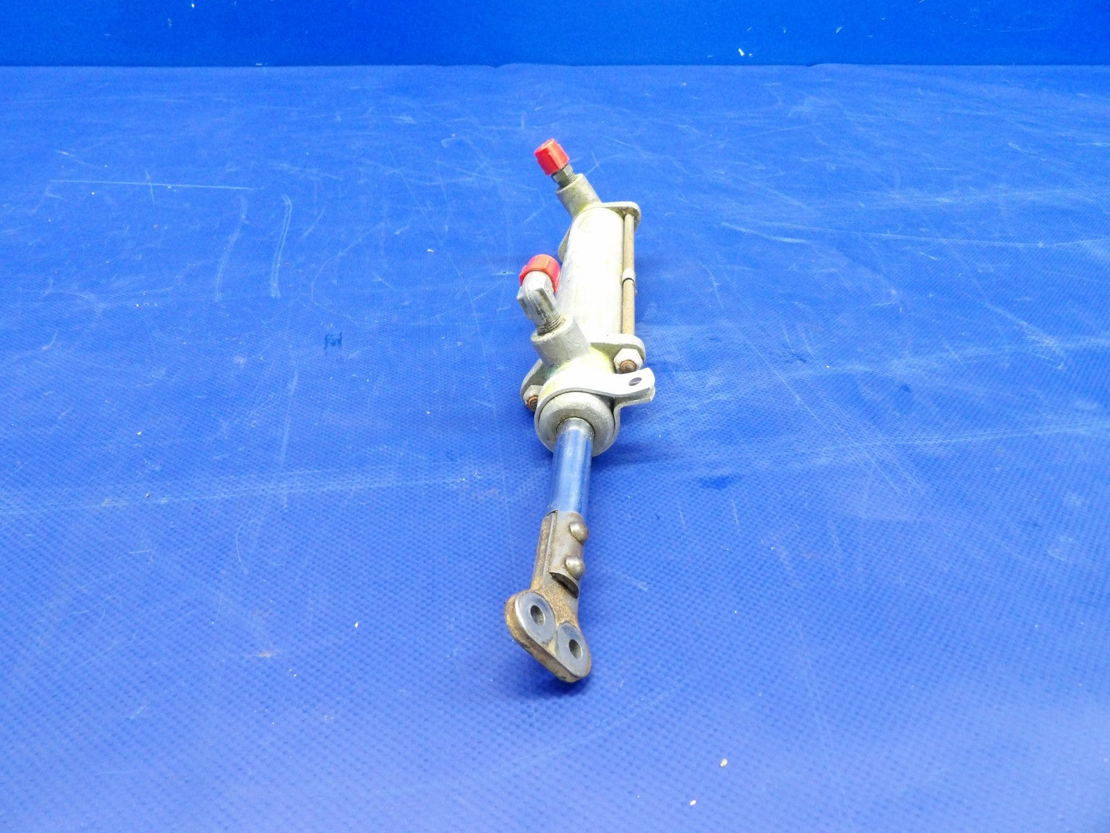 Globe GC-1B Swift Adel Hydraulic Flap Cylinder P/N N-15518-2 (0326-411)5