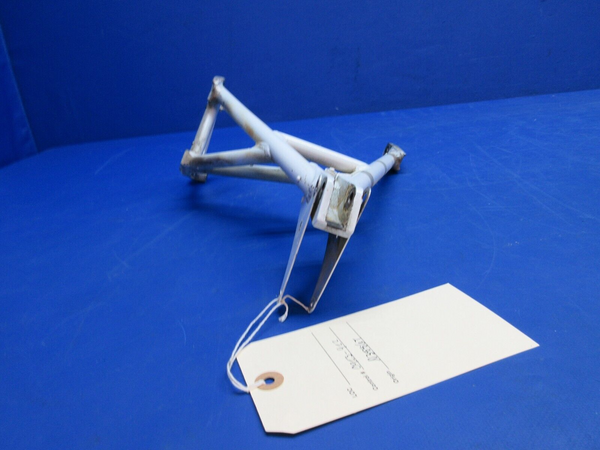 Cessna 310 / 310I Nose Gear Drag Brace Truss P/N 0842000-70 (0923-922)