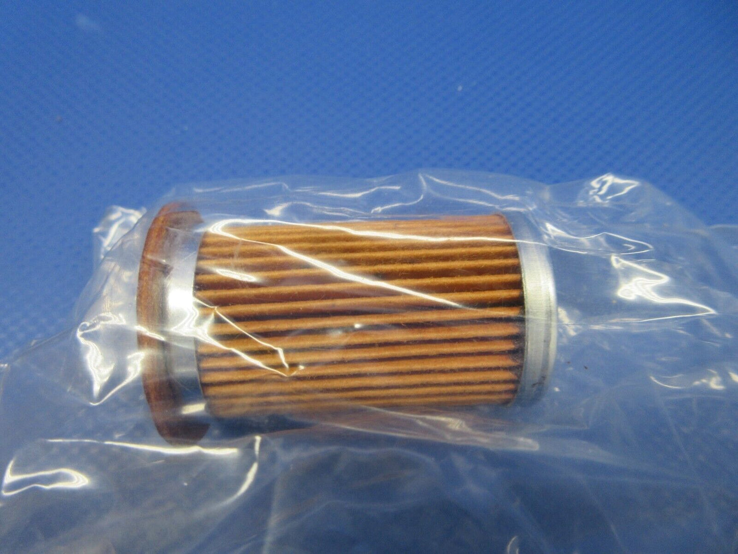 Purolator Filter Element P/N 6658323 NEW OLD STOCK (0324-621)